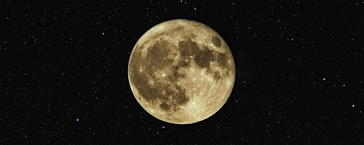 十五夜の月のイメージ