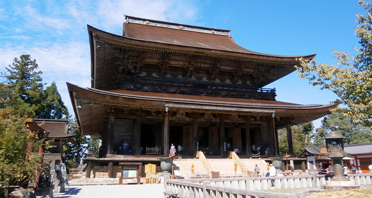 「修験道の総本山」と呼ばれる奈良のパワースポット・金峯山寺(きんぷせんじ)
