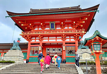 朱色の異世界 伏見稲荷 ロレーヌのルーツへ