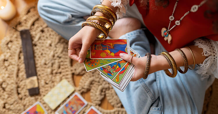 【かんたん実践】今日からできる！ タロット占いのシンプルな手順とやり方